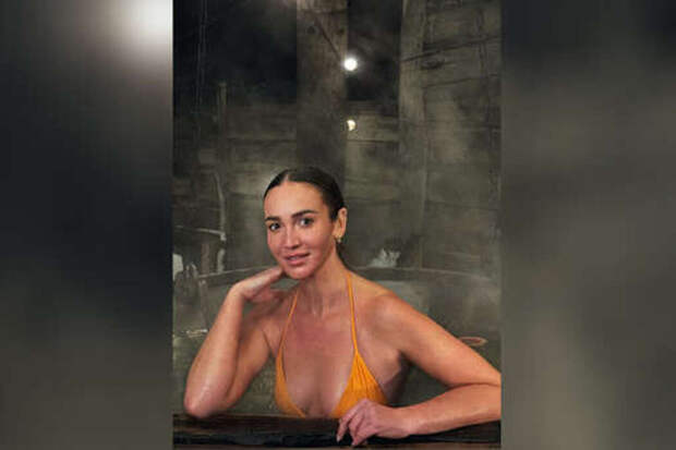 «Я такая, какая есть»: Ольга Бузова показала фигуру в бикини после бани