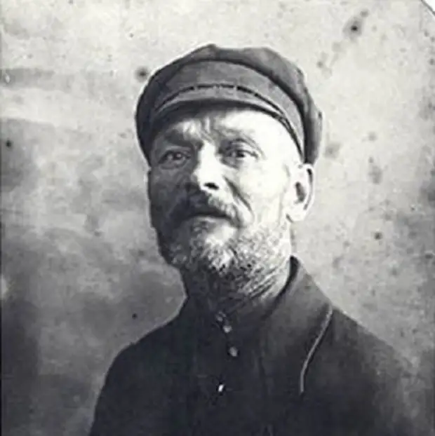 Василий Комаров. Василий Комаров.