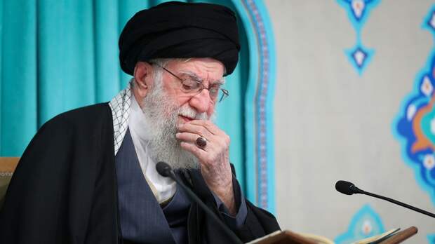 Al Mayadeen: верховный лидер Ирана Хаменеи командует армией в оперативном центре