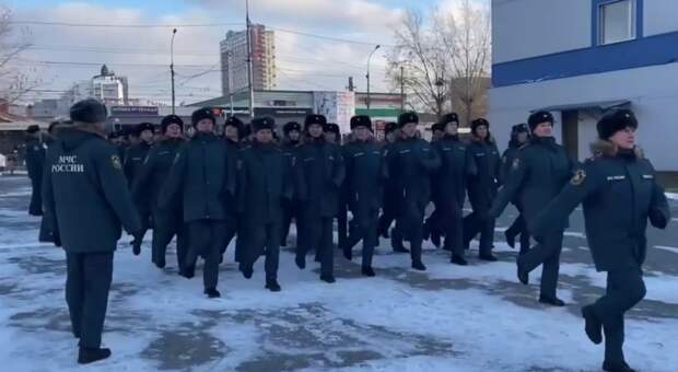 Девушки-спасатели впервые примут участие в Параде Победы в Новосибирске
