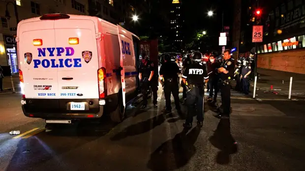 Экс-посол США на Украине прокомментировал протесты в американских городах