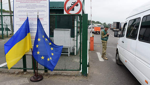 Контрольно-пропускной пункт на границы Украины с Польшей. Архивное фото Контрольно-пропускной пункт на границы Украины с Польшей. Архивное фото