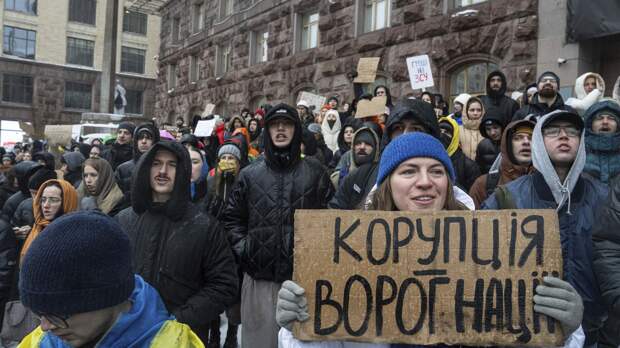 Напряженность в Киеве: очередной противник коррупции ушел в отставку