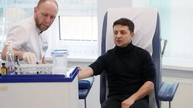 Минздрав Украины прокомментировал сдачу анализов Порошенко и Зеленским