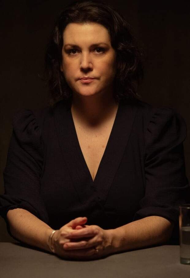 Shauna in the Dark - Yellowjackets Season 2 Episode 1