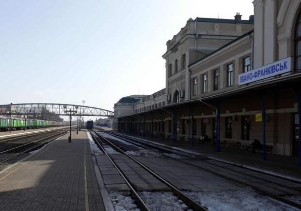 В украинском городе исчезли почти все мусорные урны