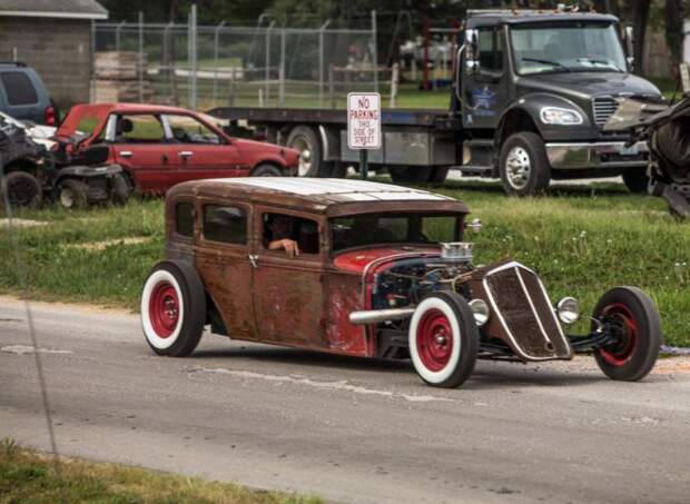 Greaserama, авто