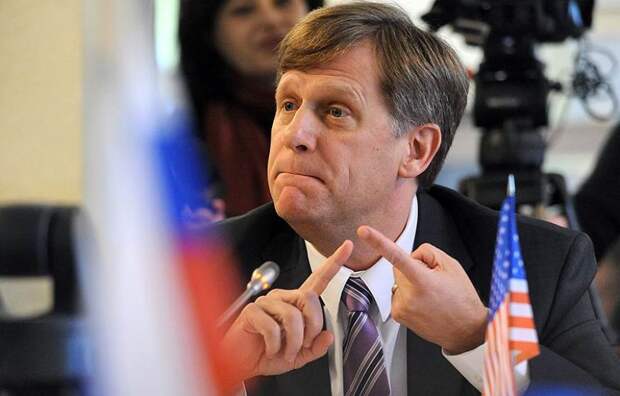 Экс-посол США в России предложил россиянам платить Украине за въезд на Запад Экс-посол США в России предложил россиянам платить Украине за въезд на Запад