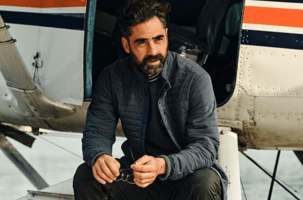 Relwen Windzip Jacket in Cadet Navy