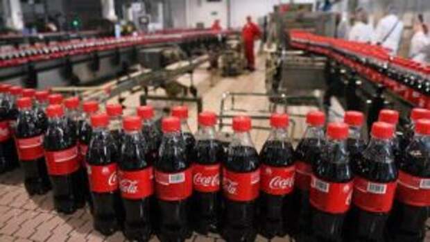 Coca-Cola прекратит производство и продажу напитков в России