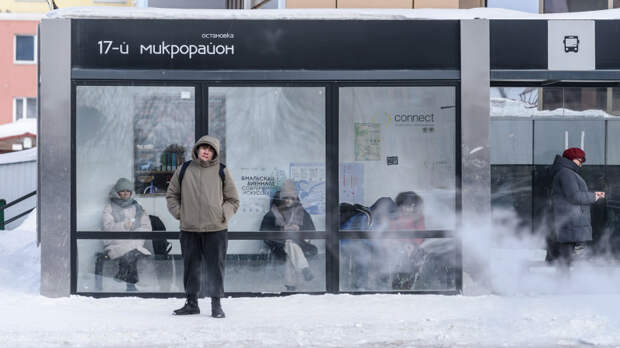 Как выглядят отапливаемые автобусные остановки в разных регионах России