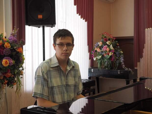 Евгений Николаев — лучший юный пианист столицы / фото: Ирина Лаповок