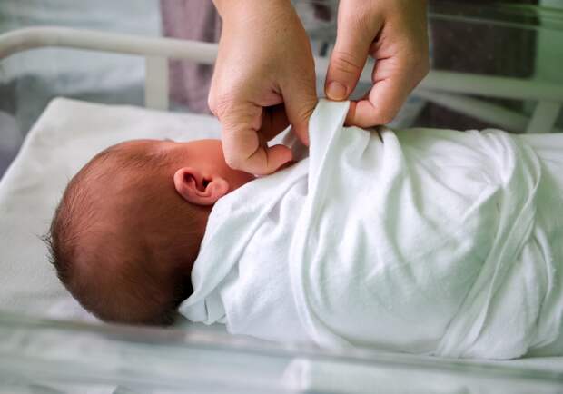 В России захотели дать право присутствовать на родах не только членам семьи