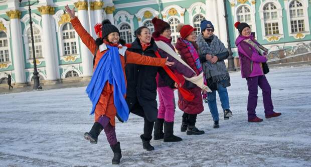 Туристы из Китая (фото с сайта dp.ru)
