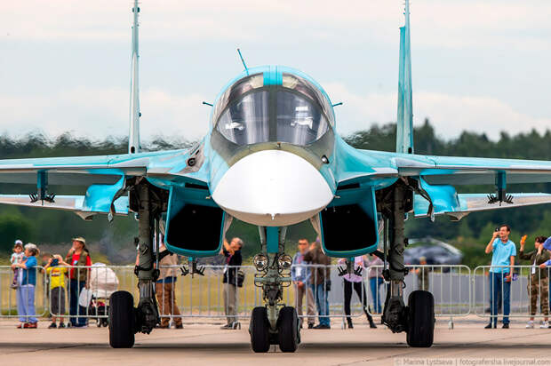 Су-34 — многофункциональный истребитель-бомбардировщик
