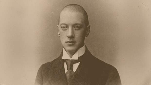 «Я пробрался вглубь неизвестных стран»: как жил, творил и воевал Николай Гумилёв