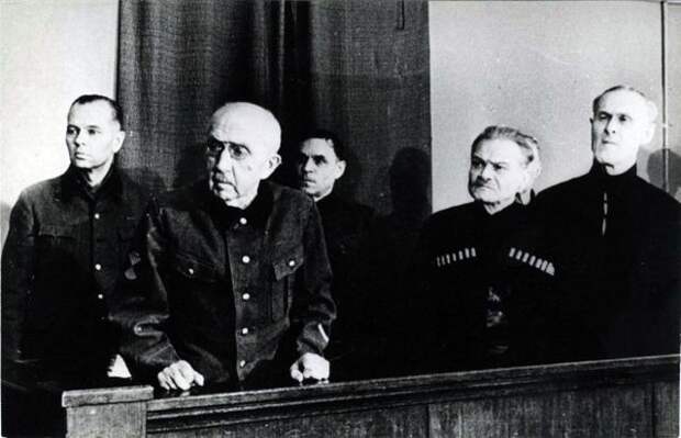 Краснов и другие — апология предательства Краснов и другие — апология предательства