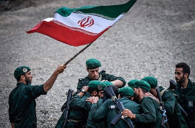 США и Иран обсуждают возможность продлить перемирие на 2 недели — Bloomberg (ФОТО)