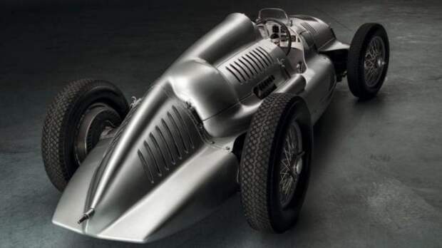 Audi Rosemeyer - концептуальный суперкар 2000 года