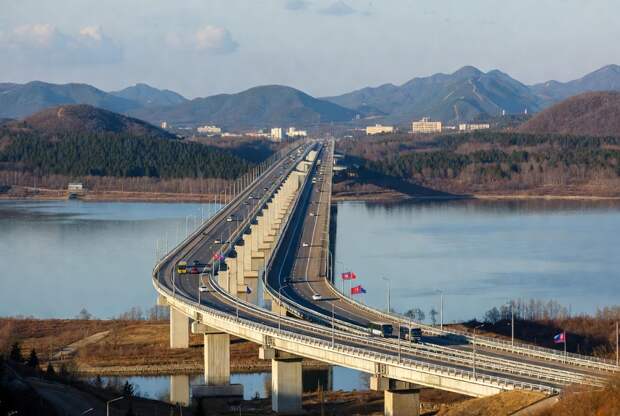 Срок строительства моста в КНДР из Приморья установлен на 2026 год