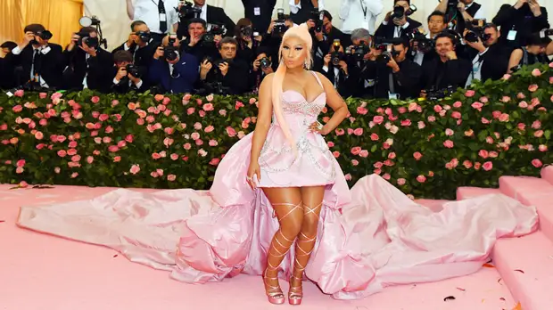 «Решила посвятить себя семье»: рэп-исполнительница Ники Минаж объявила о завершении музыкальной карьеры