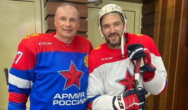 Экс-замгубернатора Нижегородской области сыграл в хоккей с Овечкиным