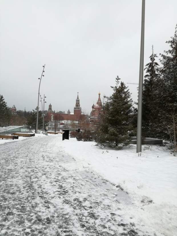 Пройдемся по центру предновогодней Москвы Пройдемся по центру предновогодней Москвы