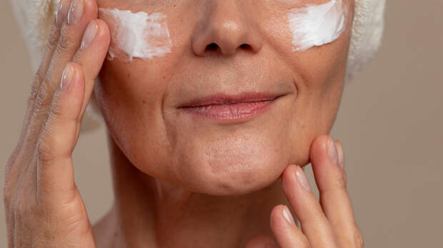 Фитоэстрогены при менопаузе: эффективность, безопасность и рекомендации по применению