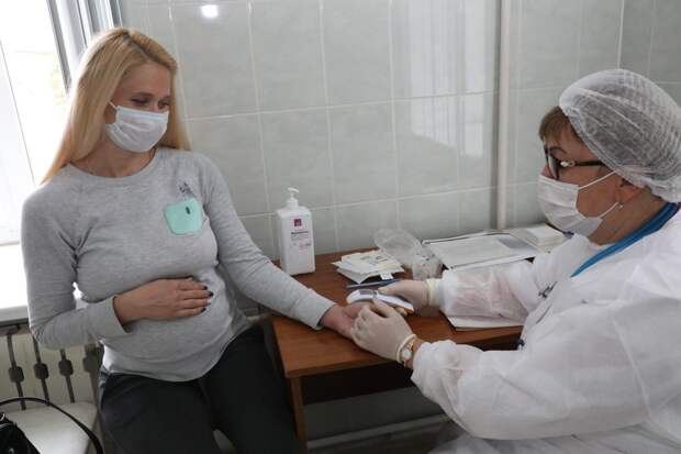 Онколог Бамматов ответил, от каких видов рака спасают беременность и роды