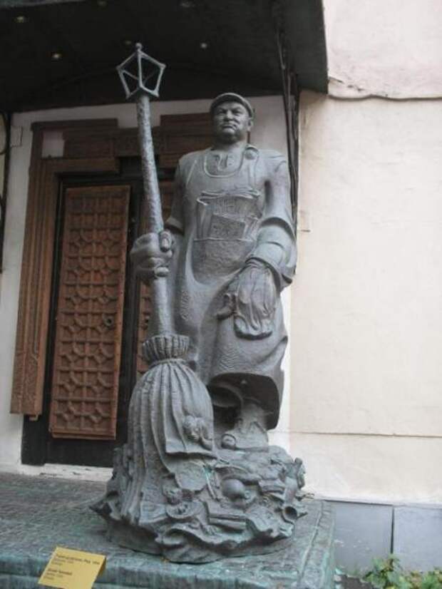 monument10 monument10 10 самых веселых памятников в России