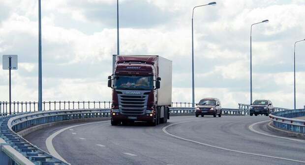 Задача грузового каркаса — уменьшить количество транзита грузовых автомобилей через жилые районы/mos.ru