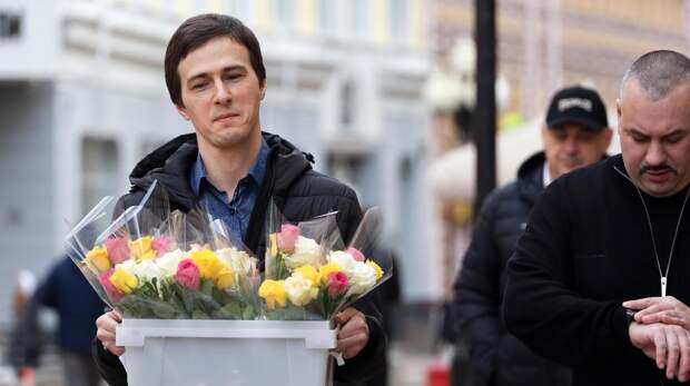 Когда выгоднее всего заказывать цветы на 8 Марта