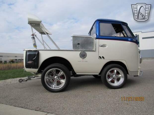 Очень мощный грузовичок, созданный из минивэн Volkswagen T1