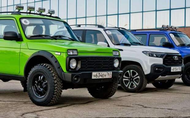 АВТОВАЗ испытал новые версии Нивы на бездорожье