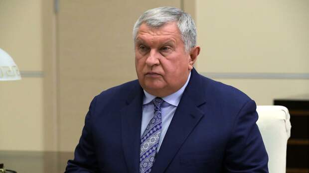 Сечин рассказал об ожидаемом снятии санкций с Ирана 