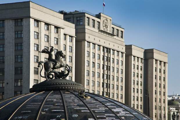 Продолжая "сюжетную линию" цитируя русские поговорки на злобу дня, теме этого выпуска соответствует: "готовь сани летом". Правда не столько в строгих временных рамках и чего-то неизбежного.-2