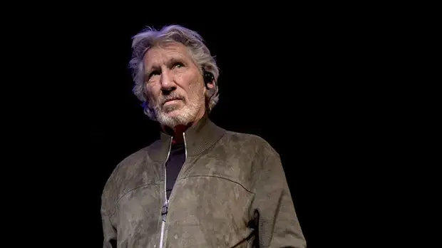 «Испытываю шок и ужас»: Роджер Уотерс — о заключении Ассанжа, предвзятости западных СМИ и политике США