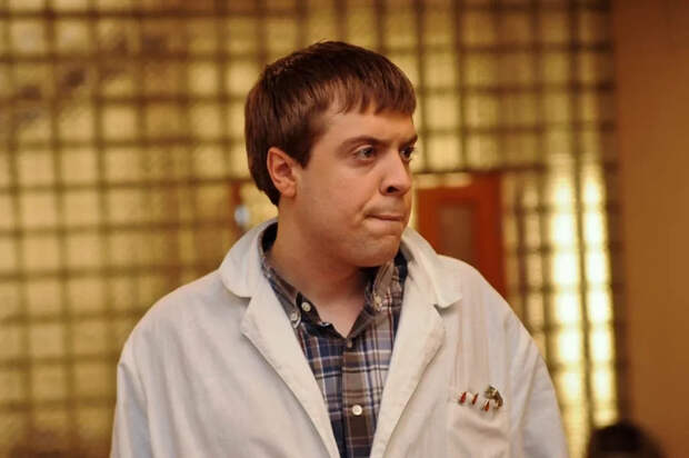 Звезда сериала «Интерны» Александр Ильин-младший стал многодетным отцом