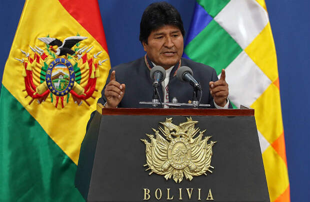 Президент Боливии Эво Моралес ушел в отставку
