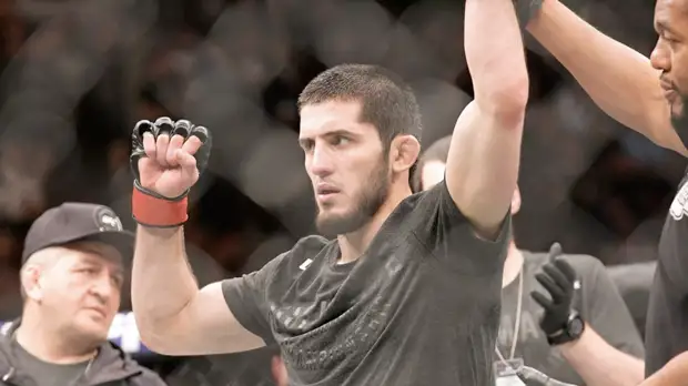 Махачев объяснил, почему не рассказывал об операции на сердце