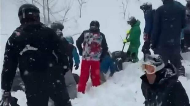 Чудо на «Красной Поляне»: девочка выжила после снежной лавины