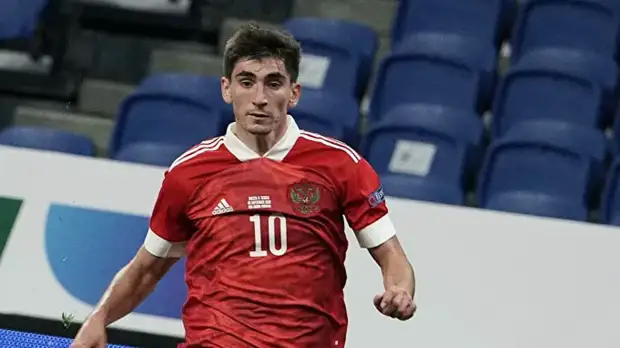 Бакаев рассказал, как распределяет свою зарплату в семье