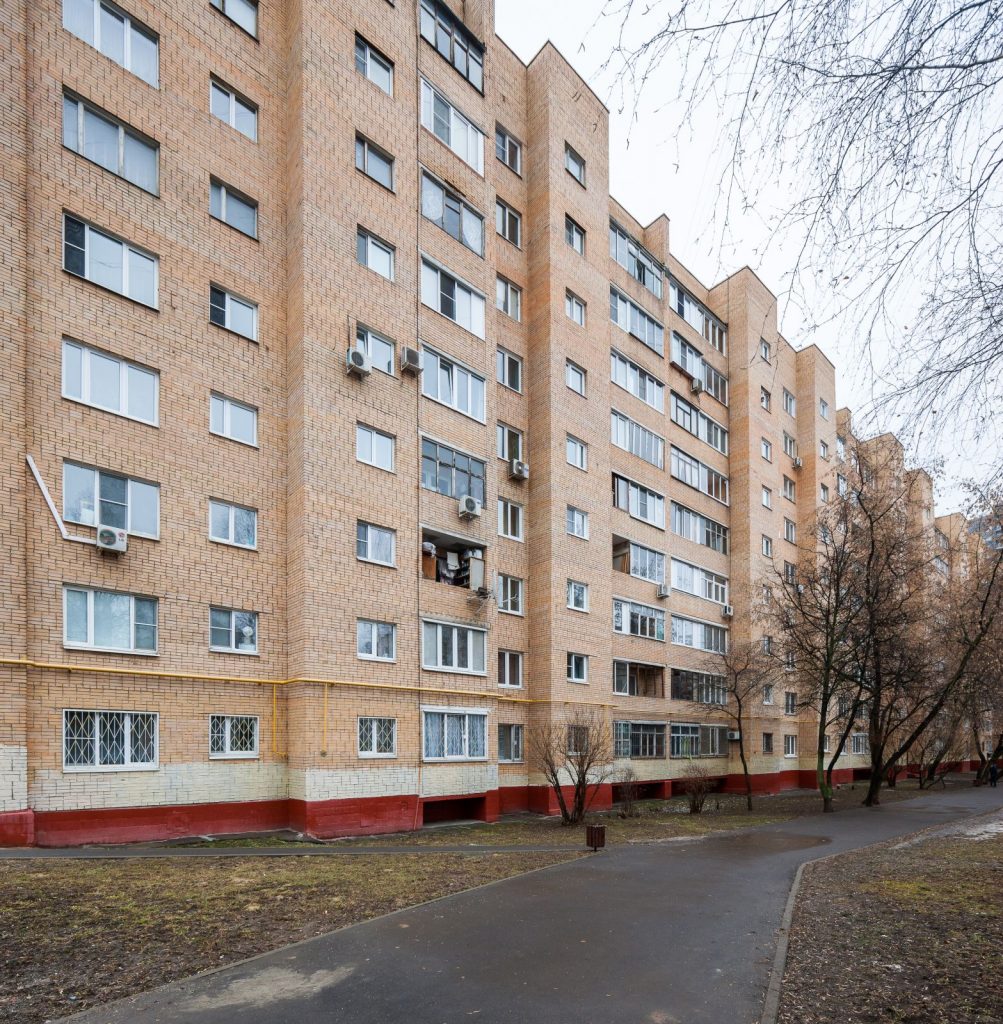На городской аукцион выставлена двухкомнатная квартира на Митинской