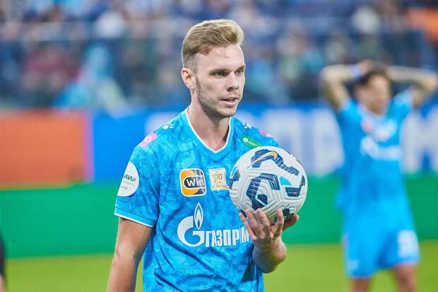 Глушенков признан лучшим игроком матча с «Пари НН»