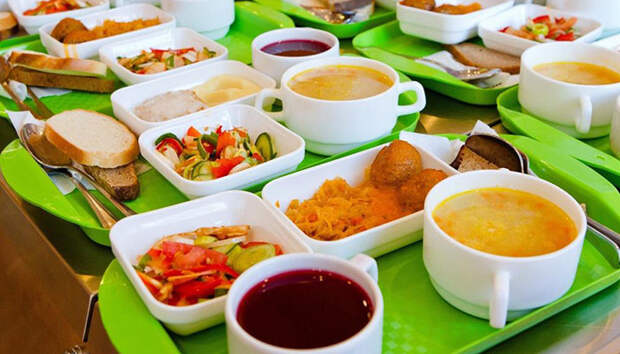 Комплексный обед является советским изобретением, придуманным главным диетологом СССР/Фото:r37.ru Комплексный обед является советским изобретением, придуманным главным диетологом СССР/Фото:r37.ru