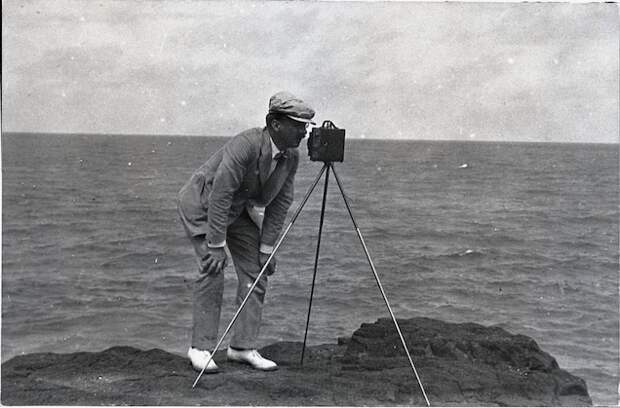Gilbert Grosvenor, the first full-time employee of the National Geographic Society, tests out a new Speed Graphic camera in 1913. But this photo wouldn't appear in print until the October 1963 issue, which celebrated the Society's 75th anniversary. By that point, Grosvenor had served as both director and president of the Society, and editor of the magazine until his retirement in 1954.