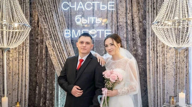 "Надеюсь, он увидит папу": у пропавшего Героя России Асылханова в сентябре родится первенец