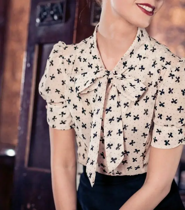 Блузка в рубашечном стиле