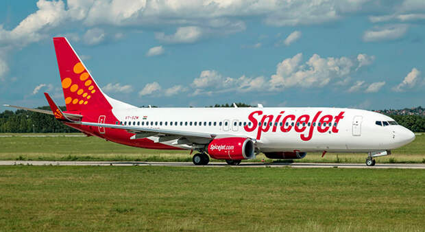 Индийская авиакомпания SpiceJet купила у Boeing 155 самолетов модели 737-8 Max