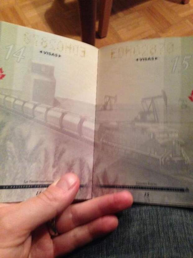 CanadianPassport05 Новый паспорт гражданина Канады в свете ультрафиолета